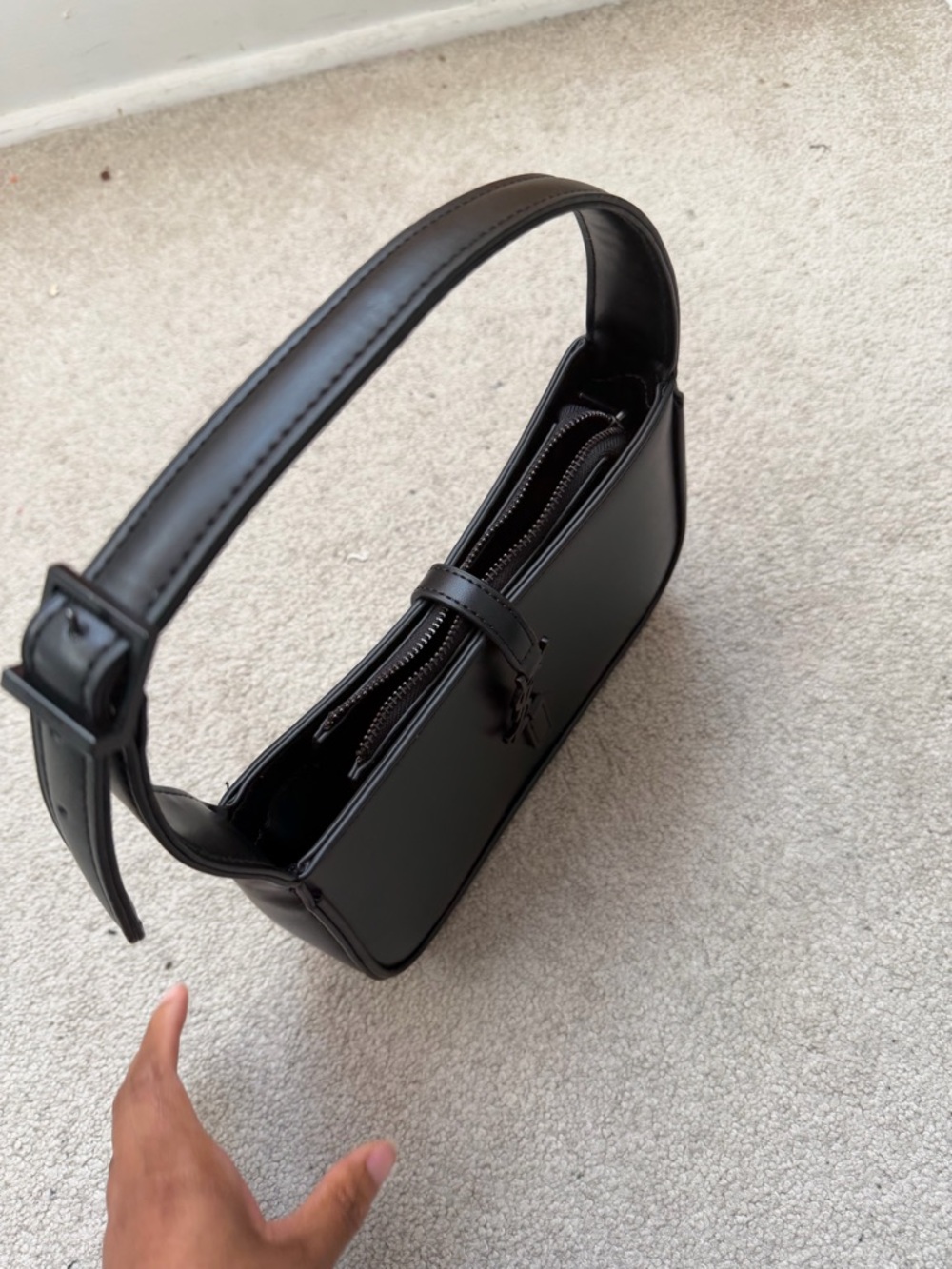 Black Leather Shoulder Bag - Unbranded